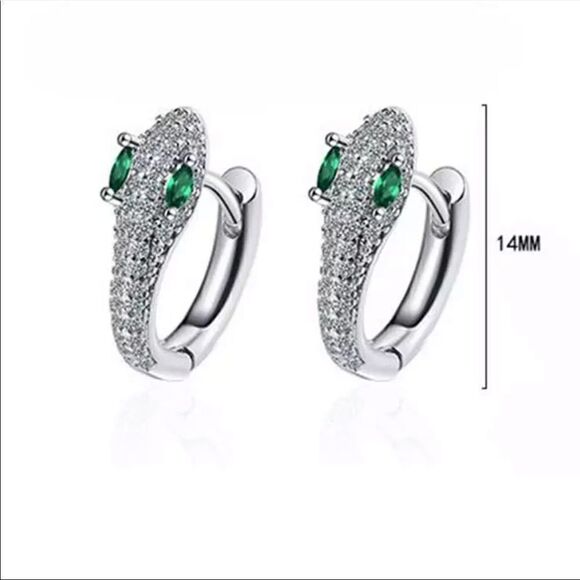 New 925 Silver Emerald Green Diamond Snake Head Earrings - Picture 4 of 8